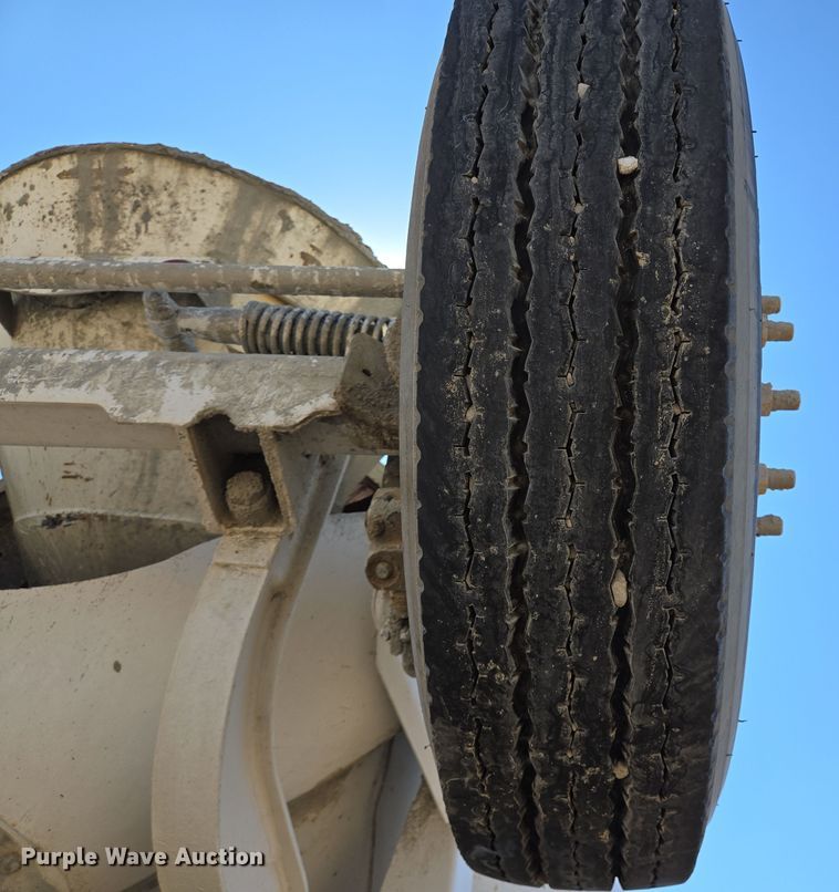 image for item DO2516 2006 Kenworth W900 ready mix truck