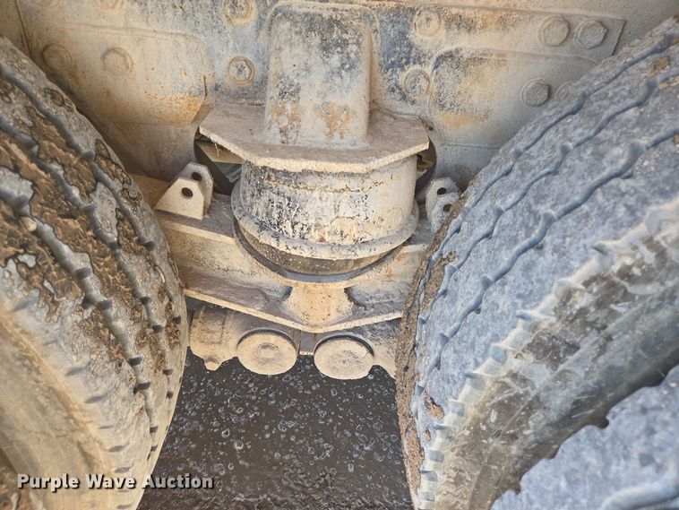 image for item DO2516 2006 Kenworth W900 ready mix truck