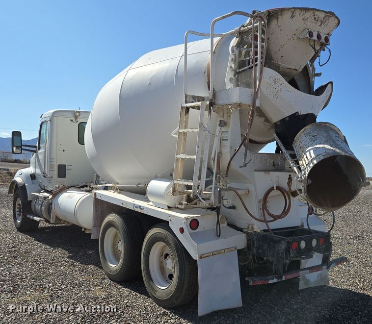 image for item DO2517 2016 Kenworth T880 ready mix truck