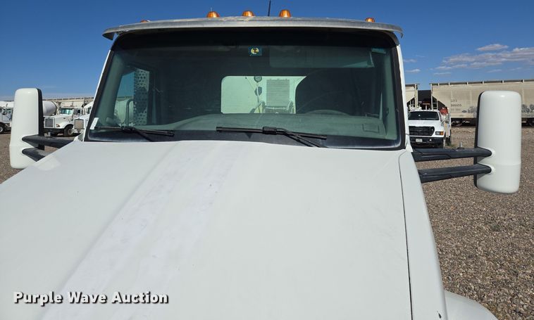 image for item DO2517 2016 Kenworth T880 ready mix truck