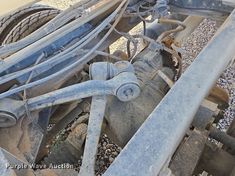 image for item DO2517 2016 Kenworth T880 ready mix truck