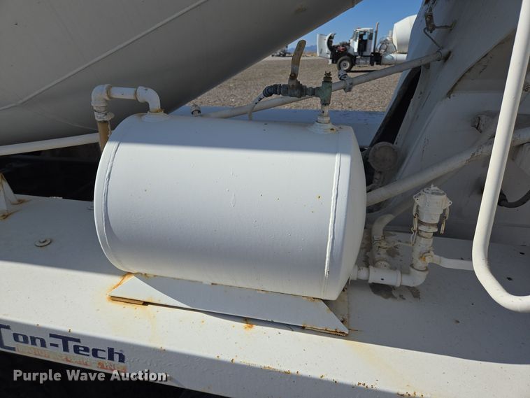 image for item DO2517 2016 Kenworth T880 ready mix truck