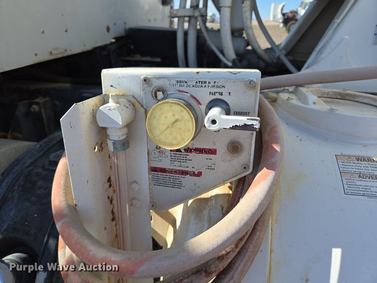 image for item DO2517 2016 Kenworth T880 ready mix truck