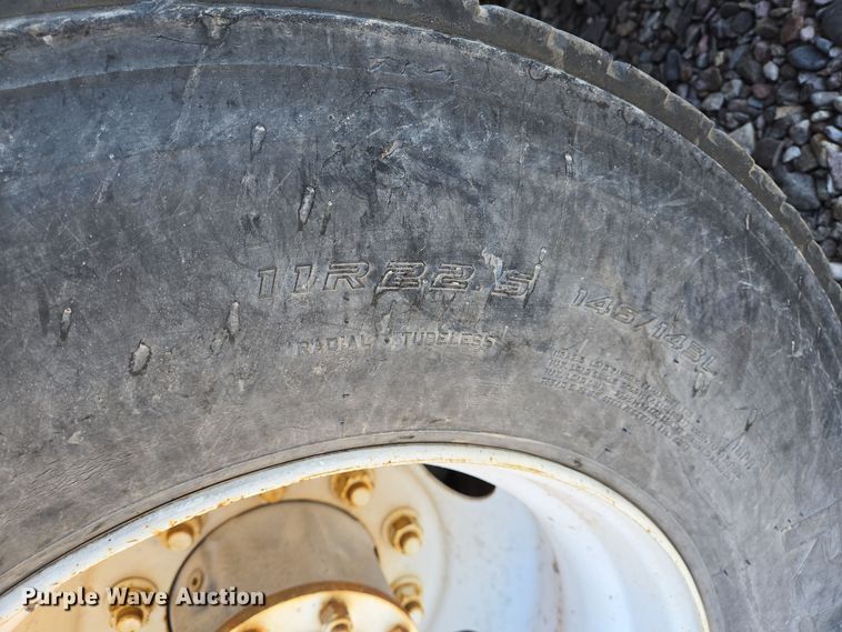 image for item DO2517 2016 Kenworth T880 ready mix truck