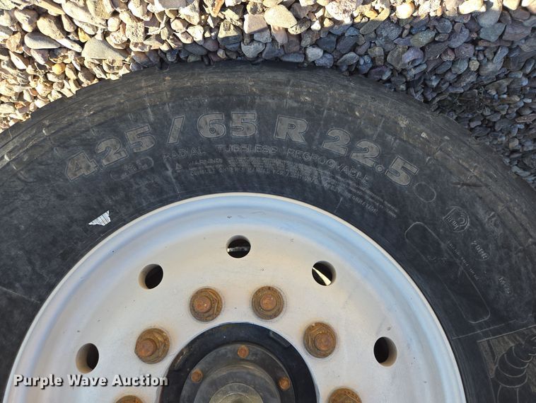 image for item DO2517 2016 Kenworth T880 ready mix truck