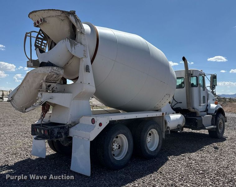image for item DO2518 2015 Kenworth T800 ready mix truck