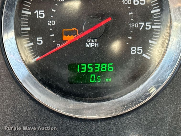 image for item DO2518 2015 Kenworth T800 ready mix truck