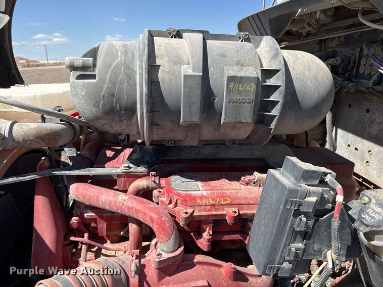 image for item DO2518 2015 Kenworth T800 ready mix truck