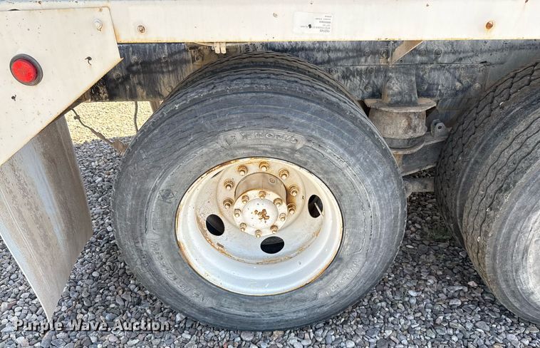 image for item DO2518 2015 Kenworth T800 ready mix truck