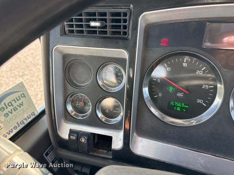 image for item DO2519 2015 Kenworth T800 ready mix truck