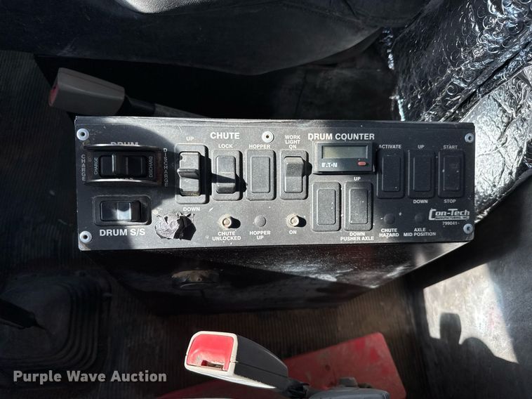 image for item DO2519 2015 Kenworth T800 ready mix truck