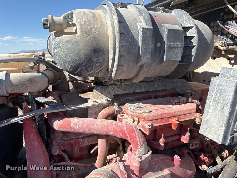 image for item DO2519 2015 Kenworth T800 ready mix truck