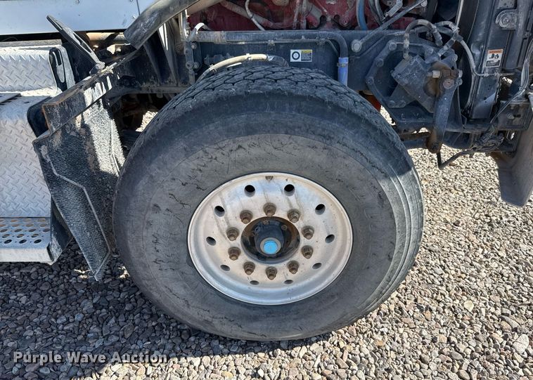 image for item DO2519 2015 Kenworth T800 ready mix truck