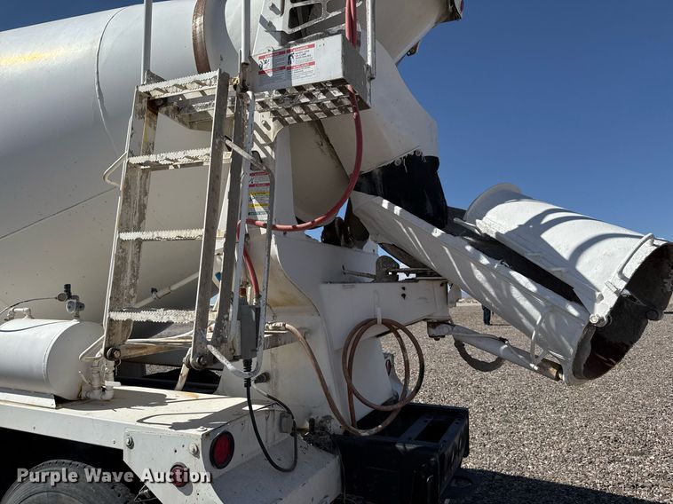 image for item DO2520 2015 Kenworth T800 ready mix truck