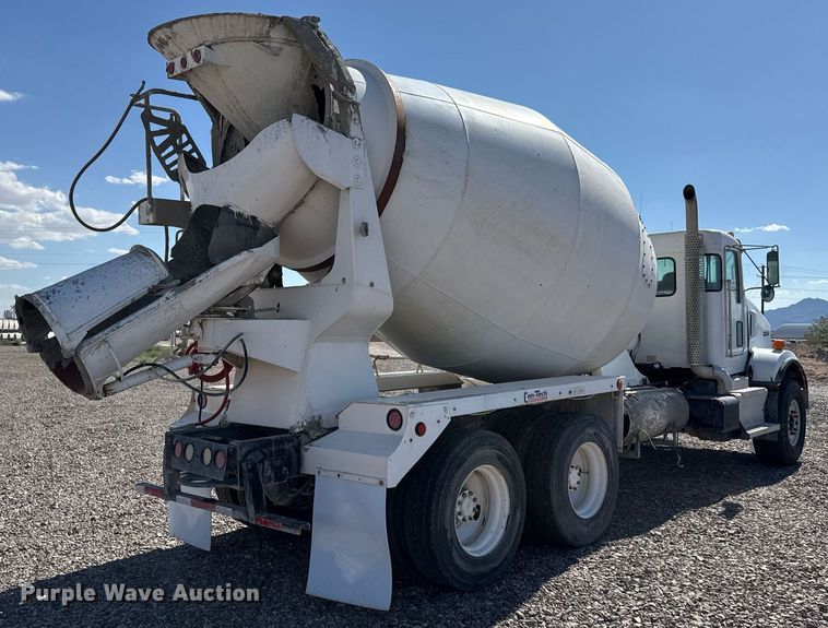 image for item DO2521 2015 Kenworth T800 ready mix truck