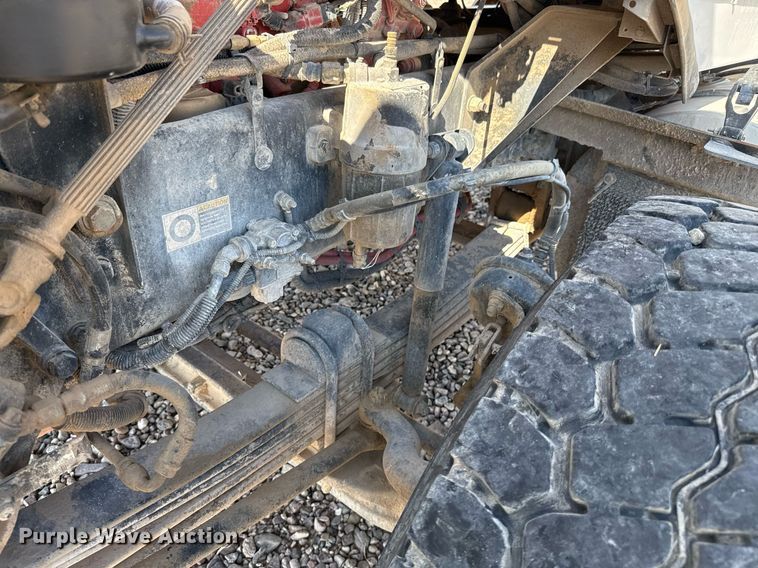 image for item DO2521 2015 Kenworth T800 ready mix truck