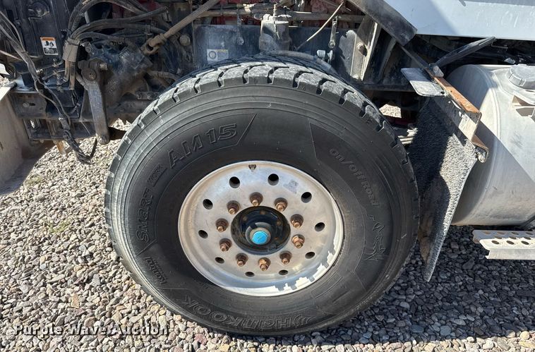 image for item DO2521 2015 Kenworth T800 ready mix truck