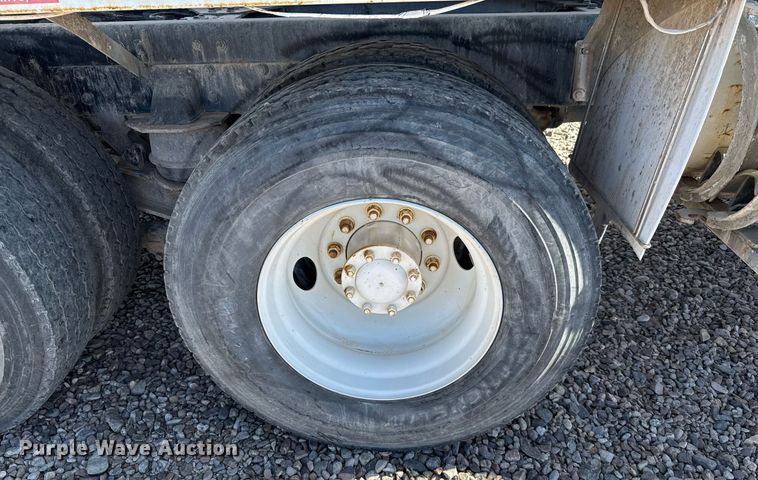 image for item DO2521 2015 Kenworth T800 ready mix truck