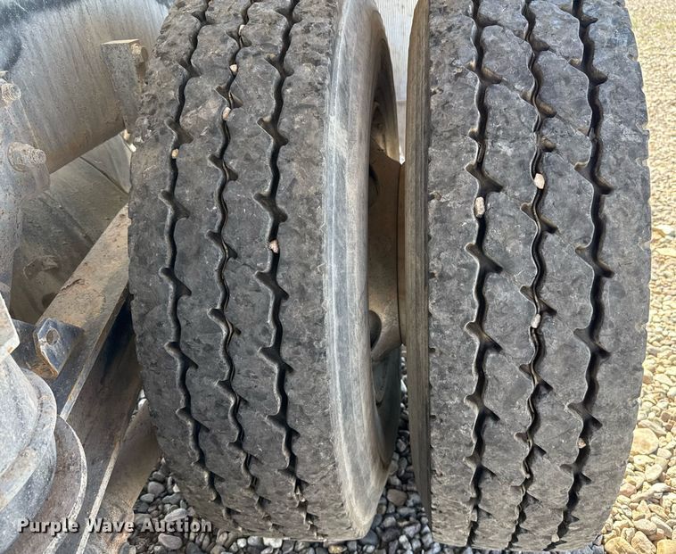 image for item DO2521 2015 Kenworth T800 ready mix truck