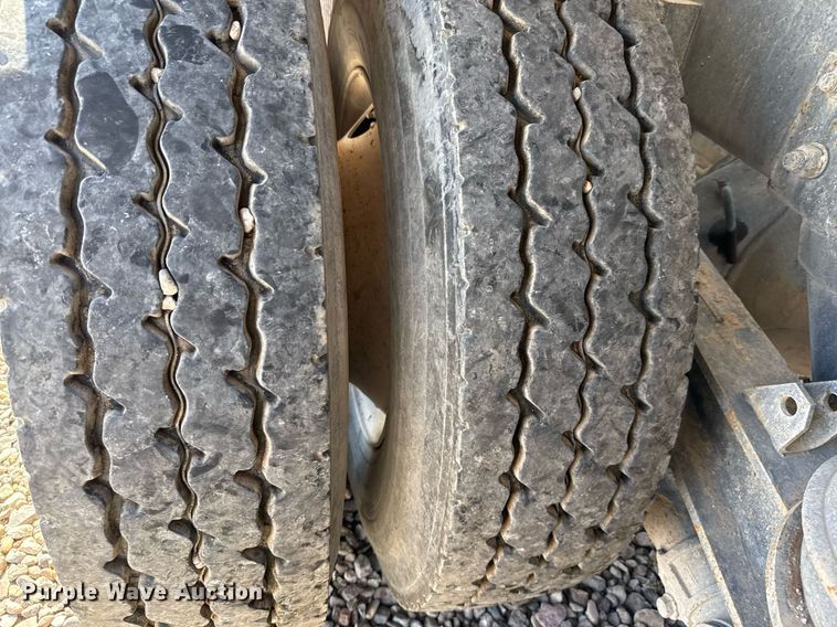 image for item DO2521 2015 Kenworth T800 ready mix truck