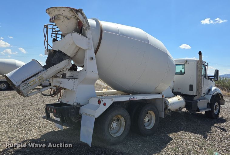 image for item DO2522 2016 Kenworth T880 ready mix truck