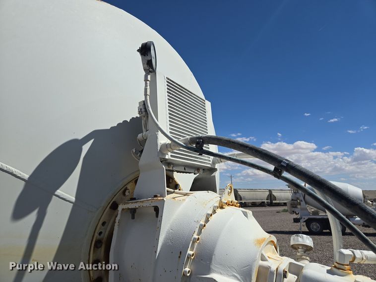 image for item DO2522 2016 Kenworth T880 ready mix truck