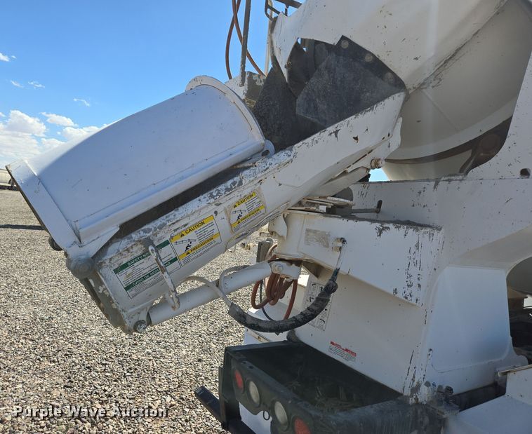 image for item DO2522 2016 Kenworth T880 ready mix truck