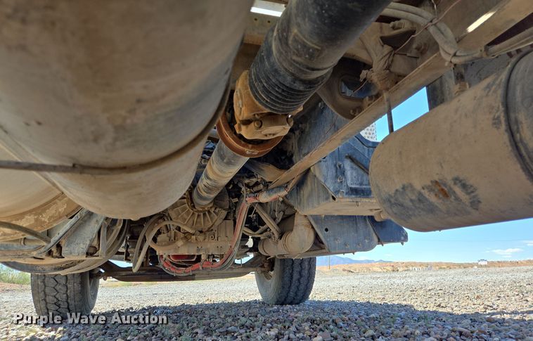 image for item DO2522 2016 Kenworth T880 ready mix truck