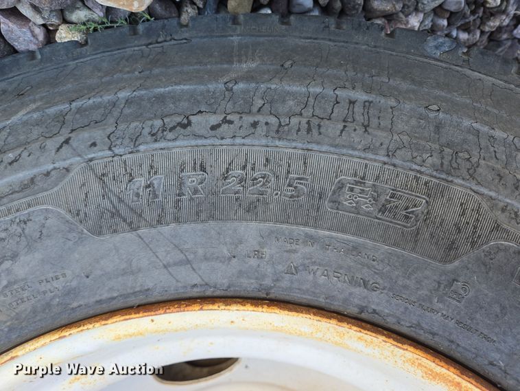 image for item DO2522 2016 Kenworth T880 ready mix truck