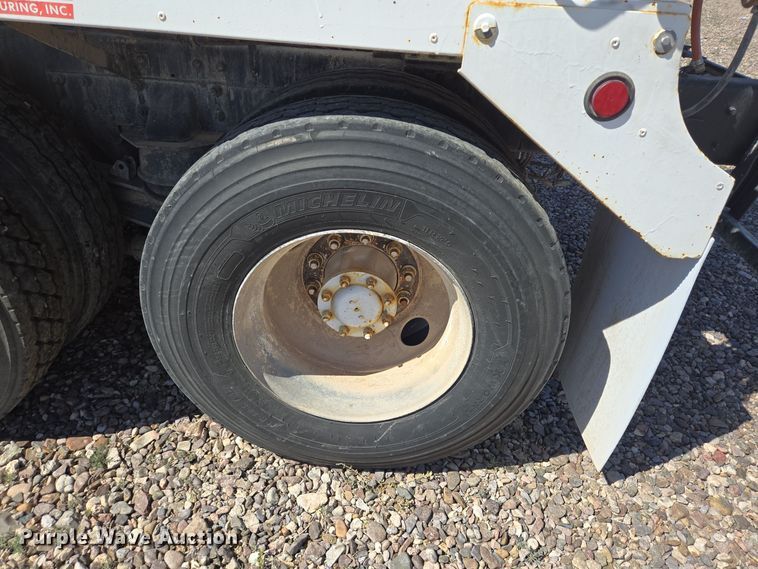 image for item DO2522 2016 Kenworth T880 ready mix truck