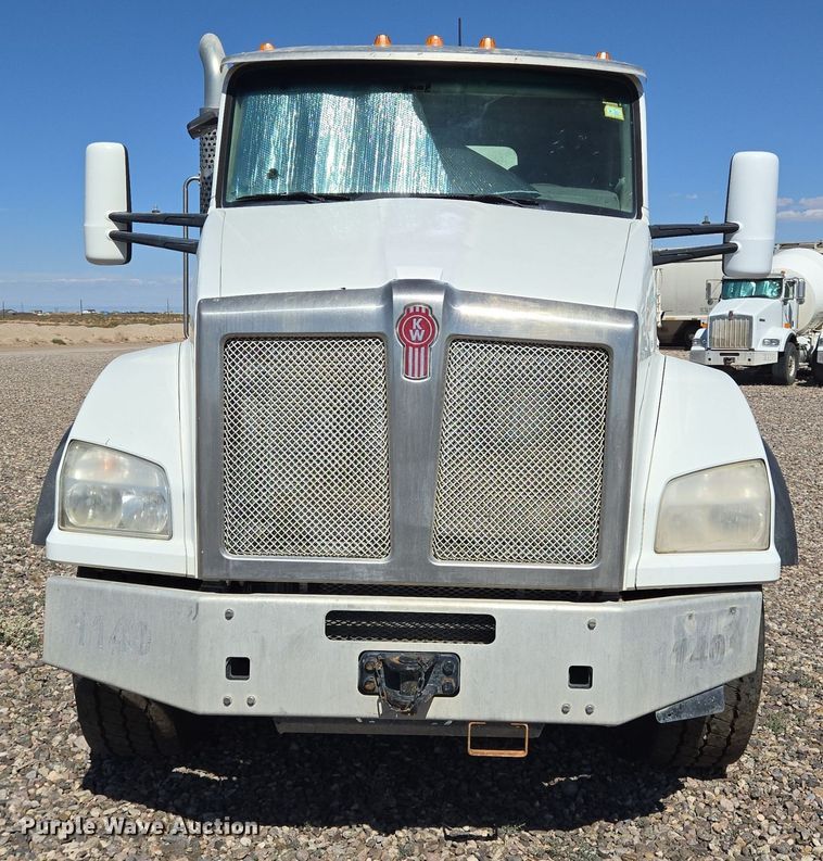 image for item DO2523 2016 Kenworth T880 ready mix truck