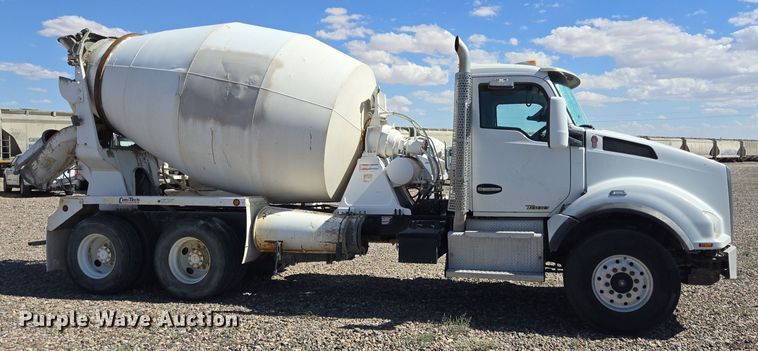 image for item DO2523 2016 Kenworth T880 ready mix truck
