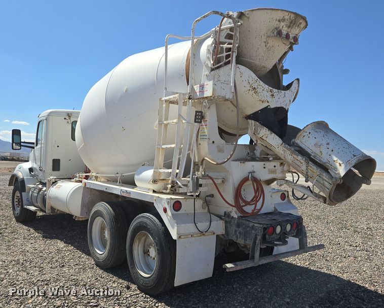 image for item DO2523 2016 Kenworth T880 ready mix truck