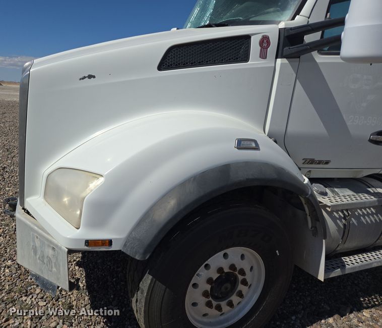 image for item DO2523 2016 Kenworth T880 ready mix truck