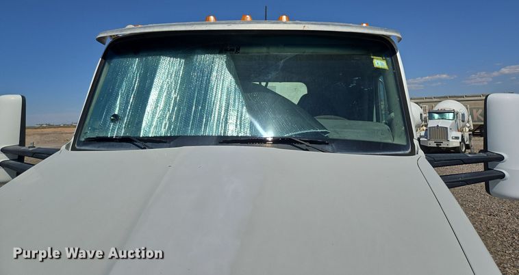 image for item DO2523 2016 Kenworth T880 ready mix truck