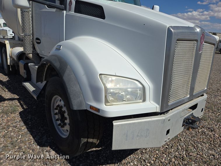 image for item DO2523 2016 Kenworth T880 ready mix truck