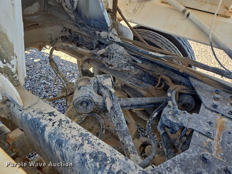 image for item DO2523 2016 Kenworth T880 ready mix truck