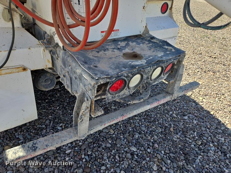 image for item DO2523 2016 Kenworth T880 ready mix truck