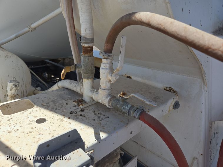 image for item DO2523 2016 Kenworth T880 ready mix truck