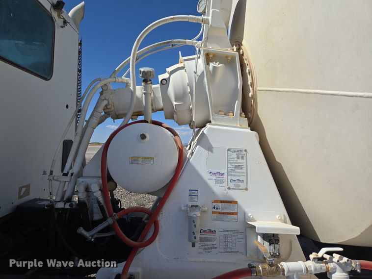 image for item DO2523 2016 Kenworth T880 ready mix truck