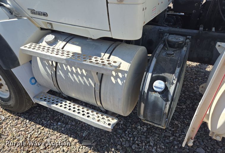 image for item DO2523 2016 Kenworth T880 ready mix truck