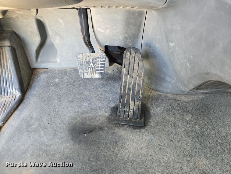 image for item DO2523 2016 Kenworth T880 ready mix truck