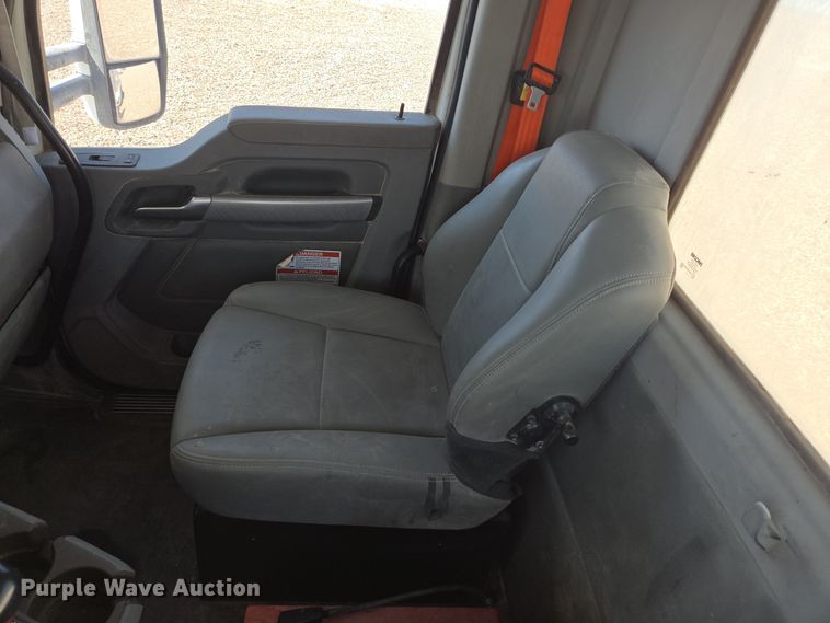 image for item DO2523 2016 Kenworth T880 ready mix truck