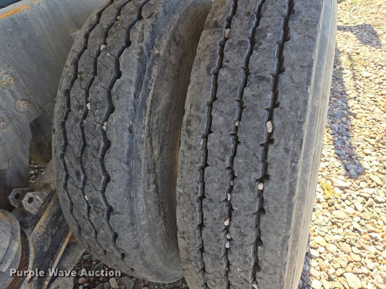 image for item DO2523 2016 Kenworth T880 ready mix truck