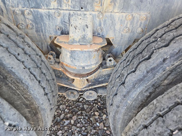 image for item DO2523 2016 Kenworth T880 ready mix truck