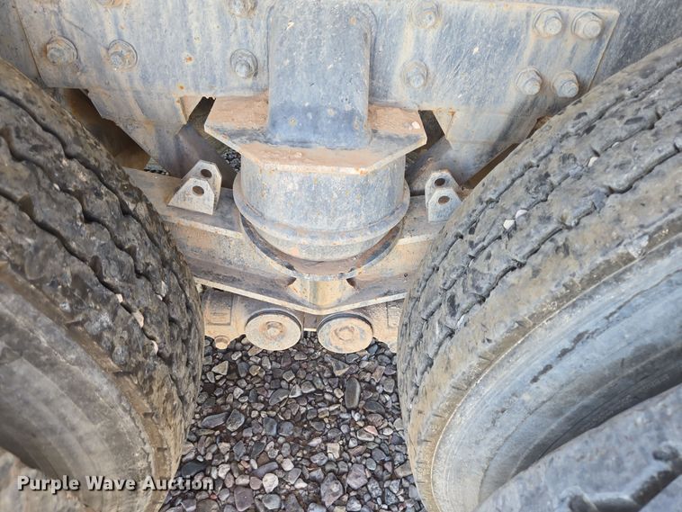 image for item DO2523 2016 Kenworth T880 ready mix truck