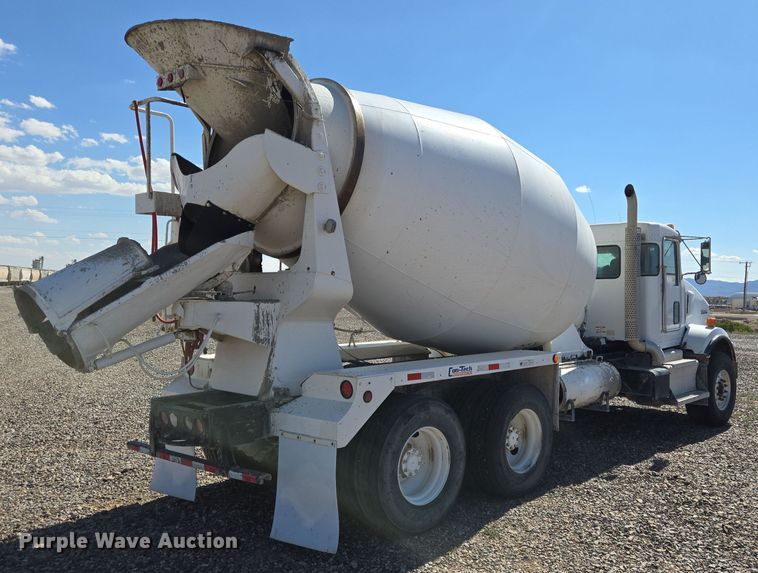 image for item DO2524 2015 Kenworth T800 ready mix truck