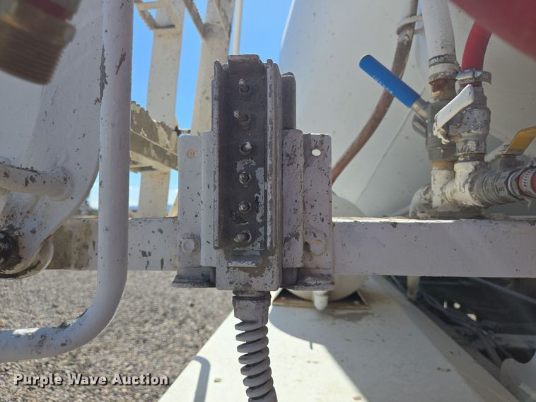 image for item DO2524 2015 Kenworth T800 ready mix truck