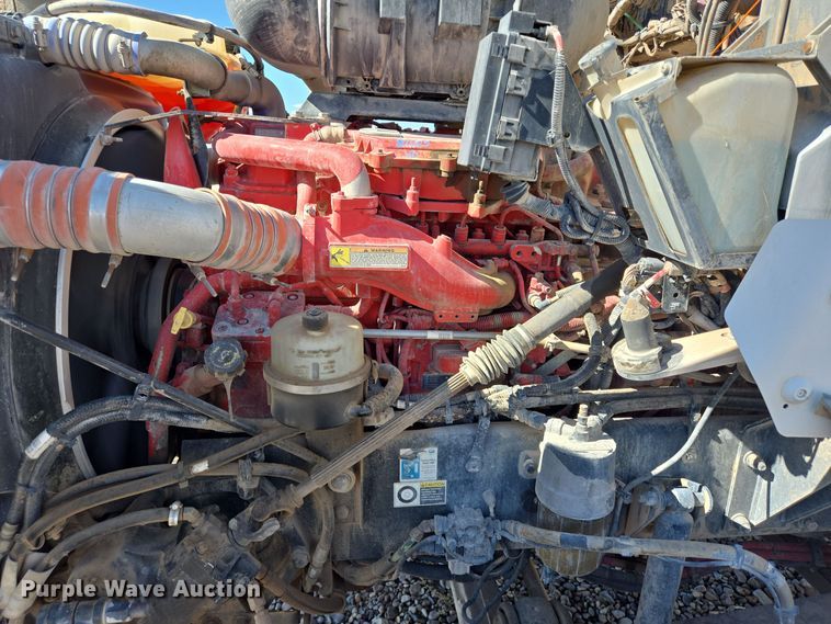 image for item DO2524 2015 Kenworth T800 ready mix truck