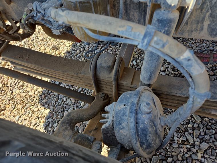 image for item DO2524 2015 Kenworth T800 ready mix truck